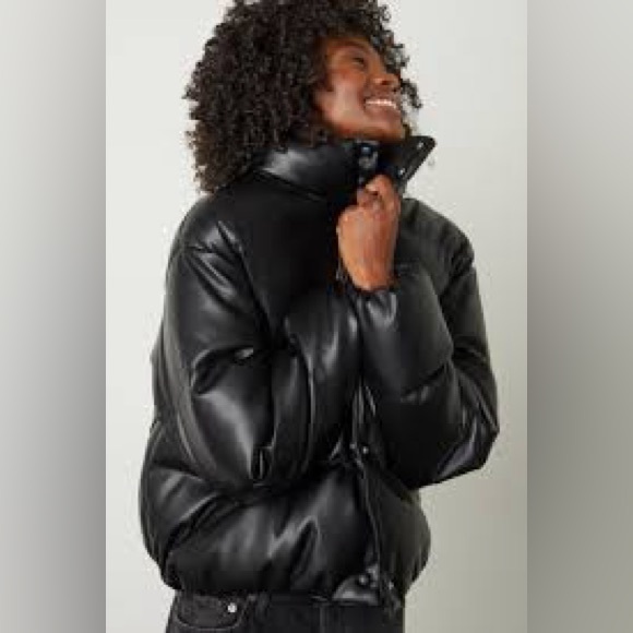 Velvet by Graham & Spencer Black leather puffer jacket women’s size small S - Picture 2 of 8